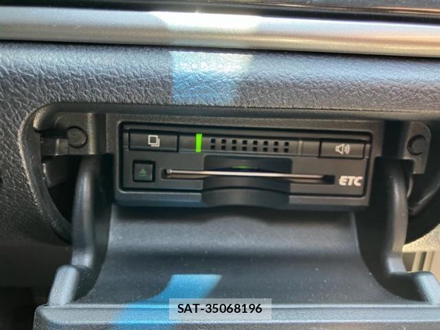 Toyota CROWN SEDAN 2013-06 8354213-18