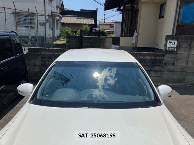 Toyota CROWN SEDAN 2013-06 8354213-2