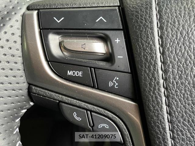 Toyota CROWN SEDAN 2017-02 8354211-16