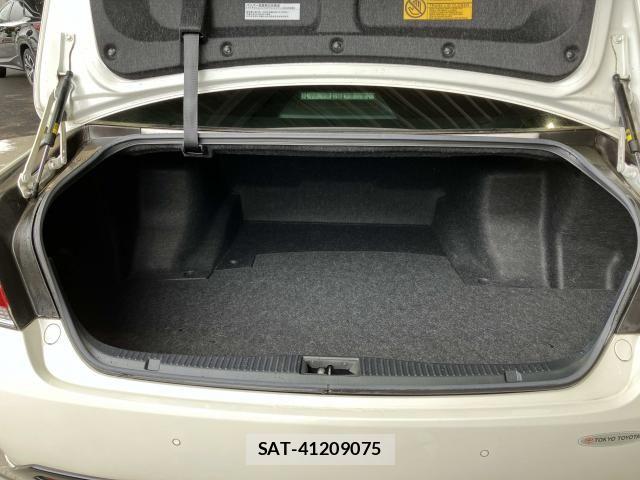 Toyota CROWN SEDAN 2017-02 8354211-21