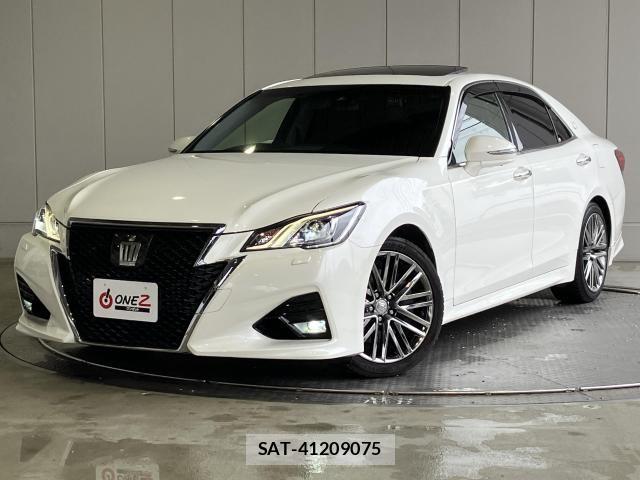 Toyota CROWN SEDAN 2017-02 8354211-24