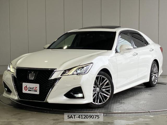 Toyota CROWN SEDAN 2017-02 8354211-26