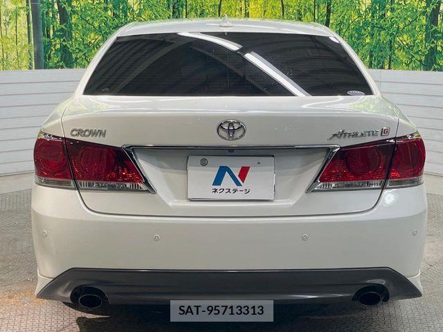 Toyota CROWN SEDAN 2015-08 8354210-17