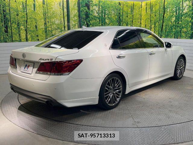 Toyota CROWN SEDAN 2015-08 8354210-19