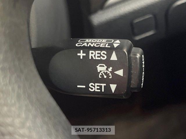 Toyota CROWN SEDAN 2015-08 8354210-5