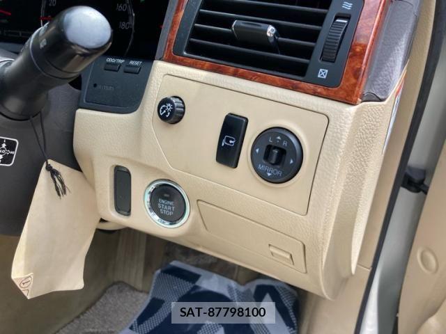 Toyota CROWN SEDAN 2004-03 8365279-13
