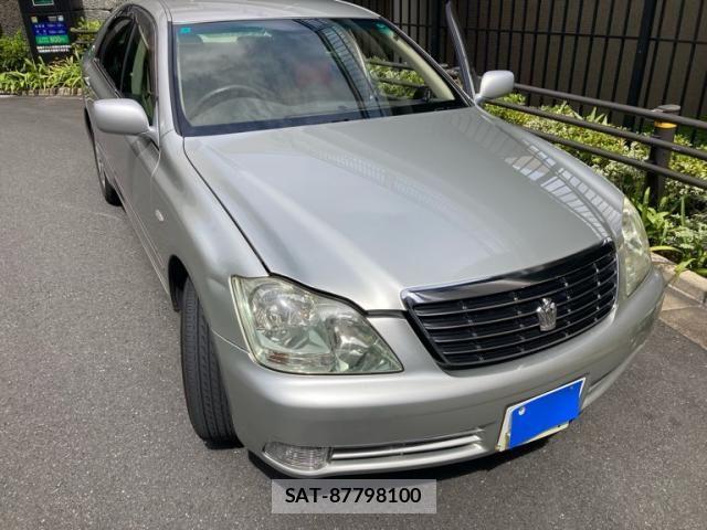 Toyota CROWN SEDAN 2004-03 8365279-1