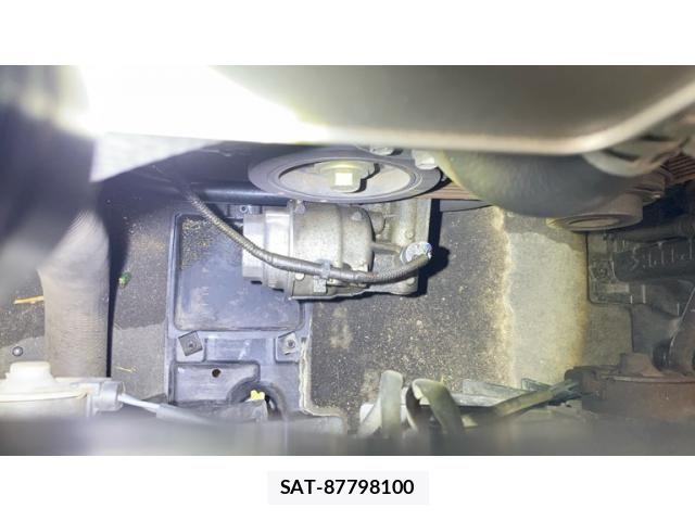 Toyota CROWN SEDAN 2004-03 8365279-22