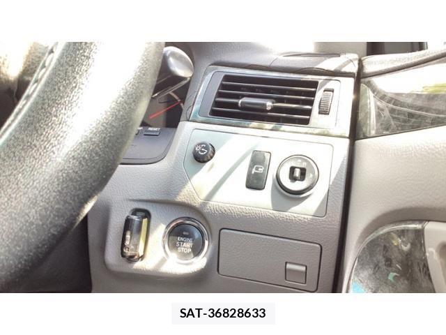 Toyota CROWN SEDAN 2004-06 8365281-13