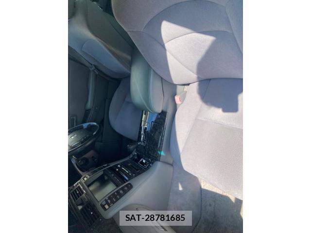 Toyota CROWN SEDAN 2004-08 8365280-11