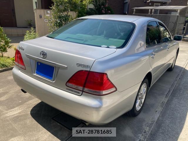 Toyota CROWN SEDAN 2004-08 8365280-2