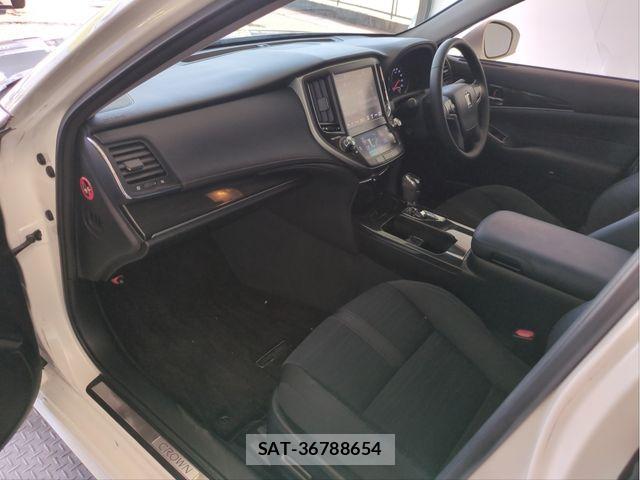 Toyota CROWN SEDAN 2013-07 8365267-2