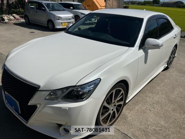 Toyota CROWN SEDAN 2014-08 8365268-0