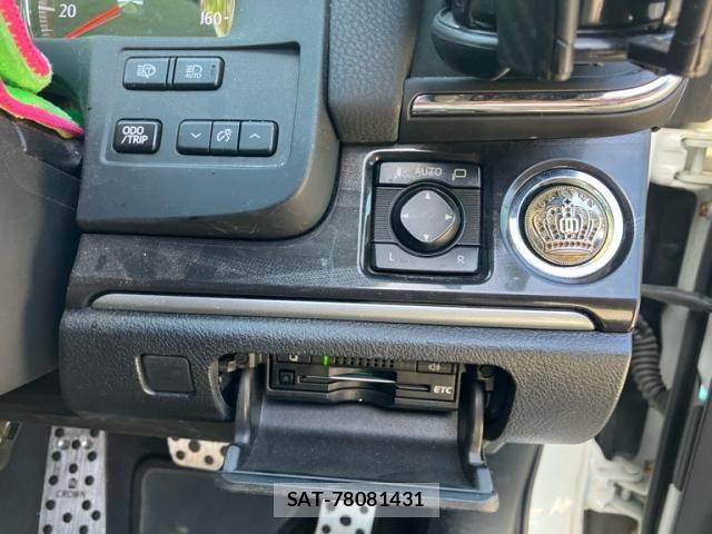 Toyota CROWN SEDAN 2014-08 8365268-15