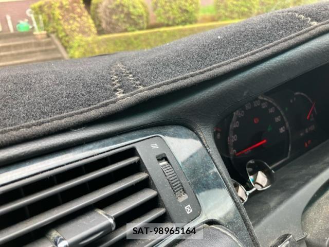 Toyota CROWN SEDAN 2003-12 8365282-24