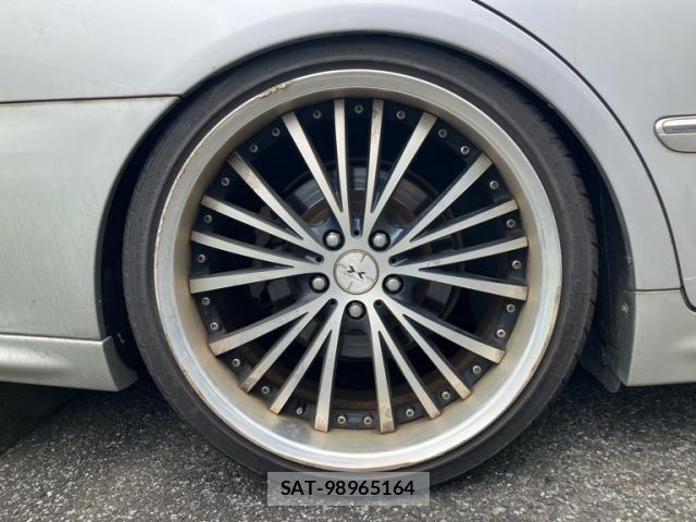 Toyota CROWN SEDAN 2003-12 8365282-3
