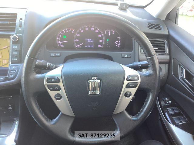 Toyota CROWN SEDAN 2010-12 8365272-4