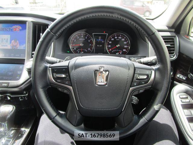 Toyota CROWN SEDAN 2015-10 8365263-13