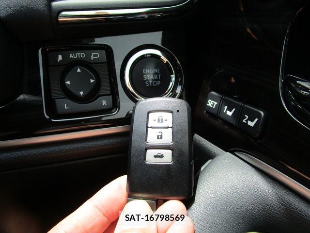 Toyota CROWN SEDAN 2015-10 8365263-29