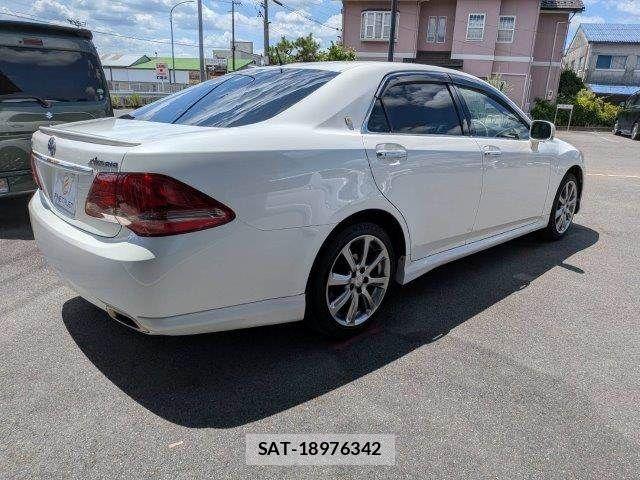 Toyota CROWN SEDAN 2008-05 8365271-17