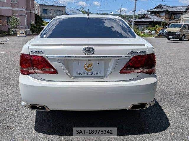 Toyota CROWN SEDAN 2008-05 8365271-18