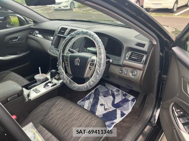 Toyota CROWN SEDAN 2010-05 8365275-9