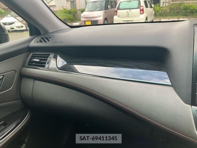 Toyota CROWN SEDAN 2010-05 8365275-22