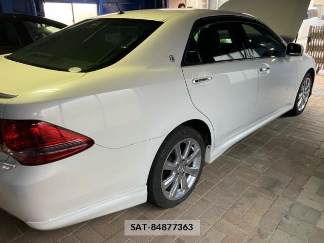 Toyota CROWN SEDAN 2009-08 8365269-3