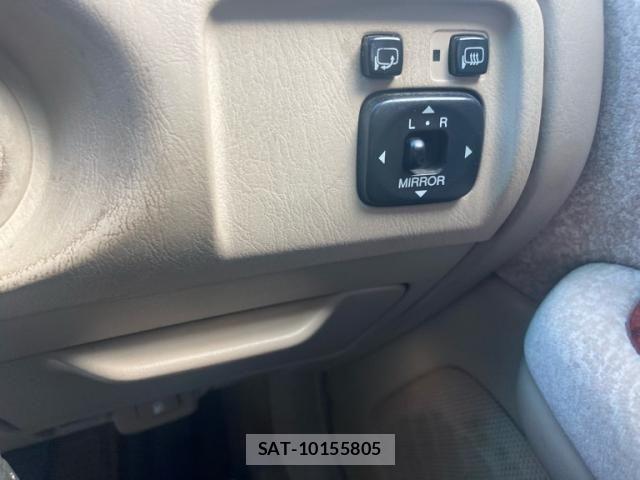 Toyota CROWN SEDAN 2000-04 8365277-18
