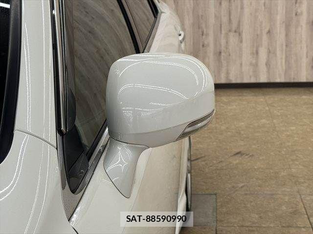 Toyota CROWN SEDAN 2012-03 8365265-26