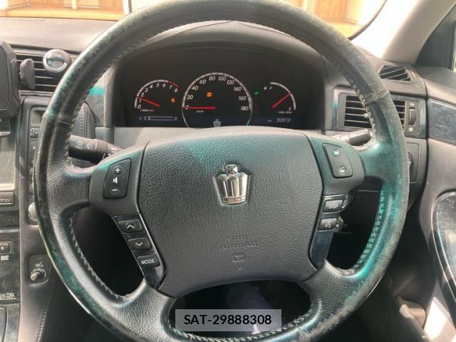 Toyota CROWN SEDAN 2004-03 8365276-11