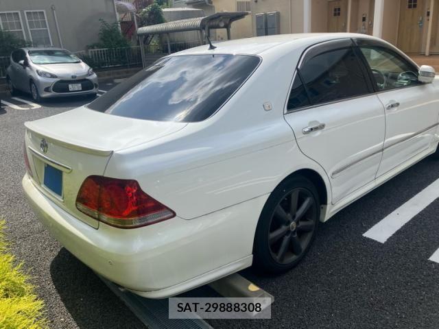 Toyota CROWN SEDAN 2004-03 8365276-3