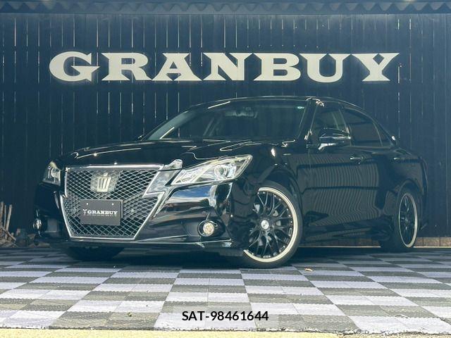 Toyota CROWN SEDAN 2013-06 8365266-0