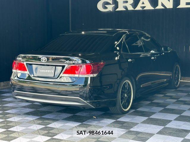 Toyota CROWN SEDAN 2013-06 8365266-13