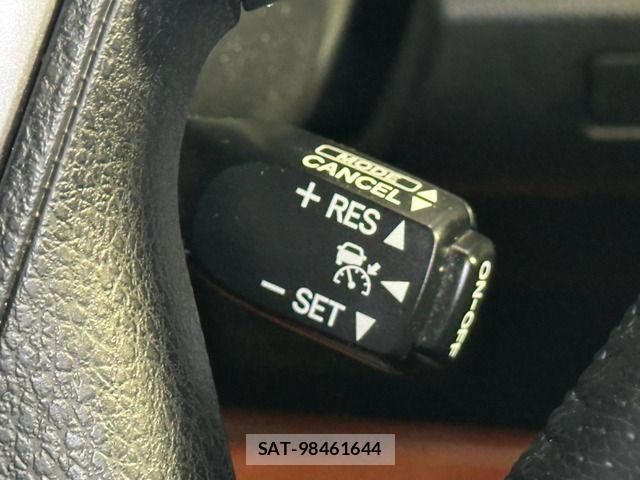 Toyota CROWN SEDAN 2013-06 8365266-7