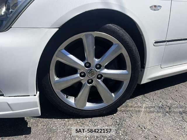 Toyota CROWN SEDAN 2005-06 8365273-3