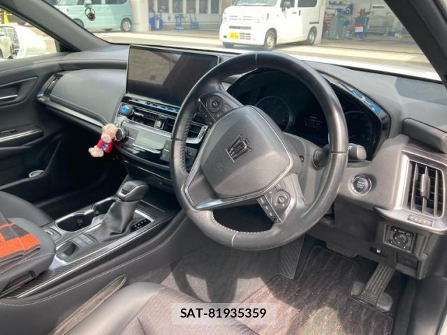 Toyota CROWN SEDAN 2020-12 8371541-12