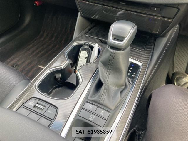 Toyota CROWN SEDAN 2020-12 8371541-20