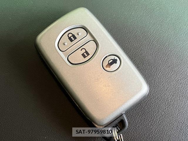 Toyota CROWN SEDAN 2009-07 8371544-15
