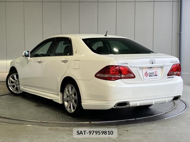 Toyota CROWN SEDAN 2009-07 8371544-2