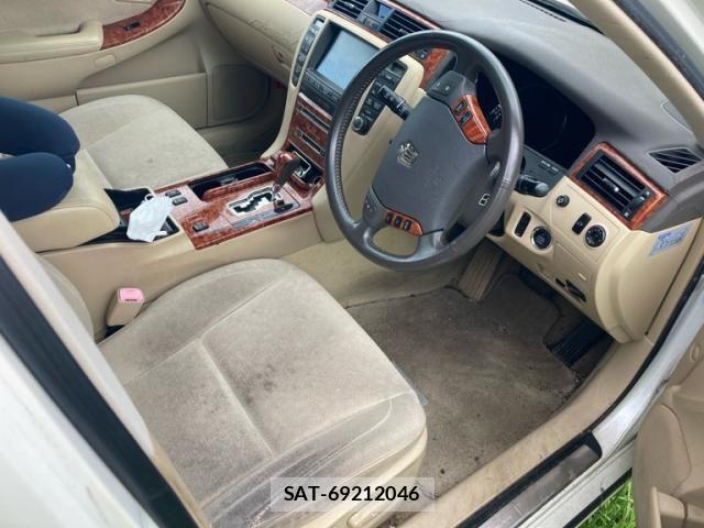 Toyota CROWN SEDAN 2005-05 8371546-7