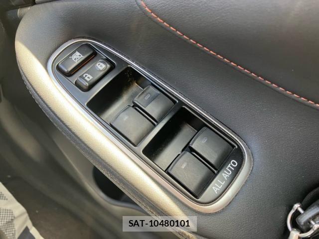 Toyota CROWN SEDAN 2013-02 8411781-21