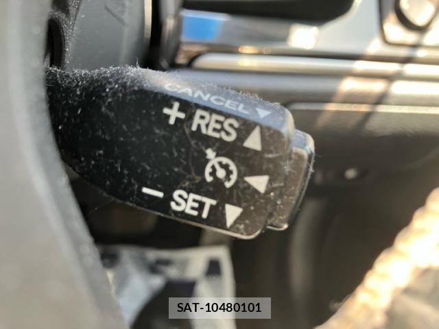 Toyota CROWN SEDAN 2013-02 8411781-23