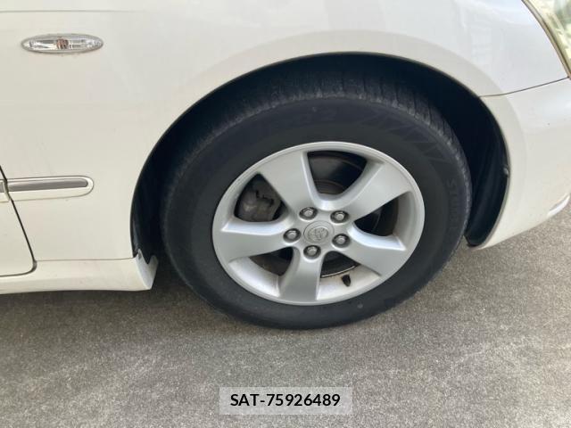 Toyota CROWN SEDAN 2005-08 8411786-9