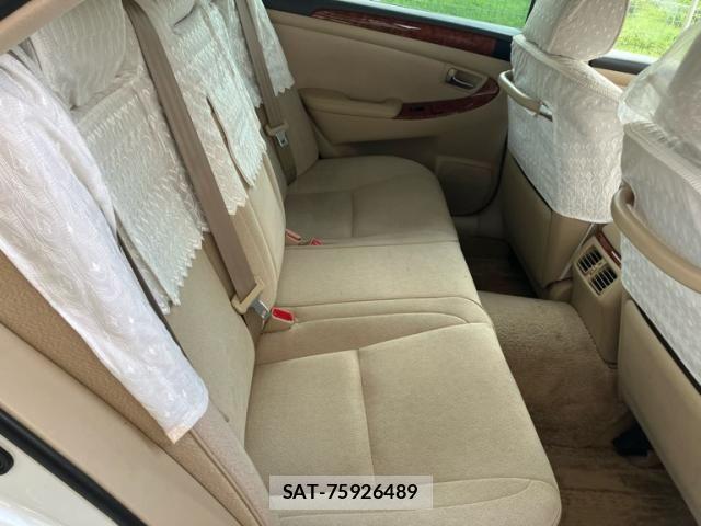 Toyota CROWN SEDAN 2005-08 8411786-16