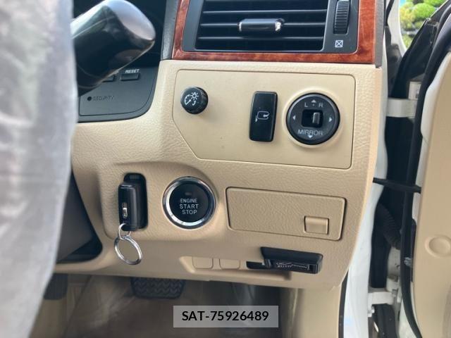 Toyota CROWN SEDAN 2005-08 8411786-17