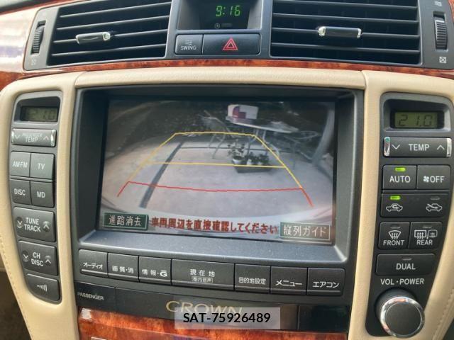 Toyota CROWN SEDAN 2005-08 8411786-23