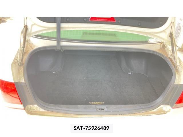 Toyota CROWN SEDAN 2005-08 8411786-24