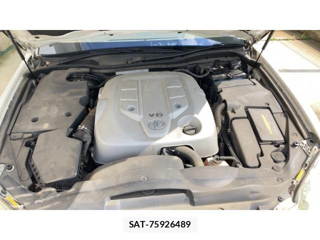 Toyota CROWN SEDAN 2005-08 8411786-26