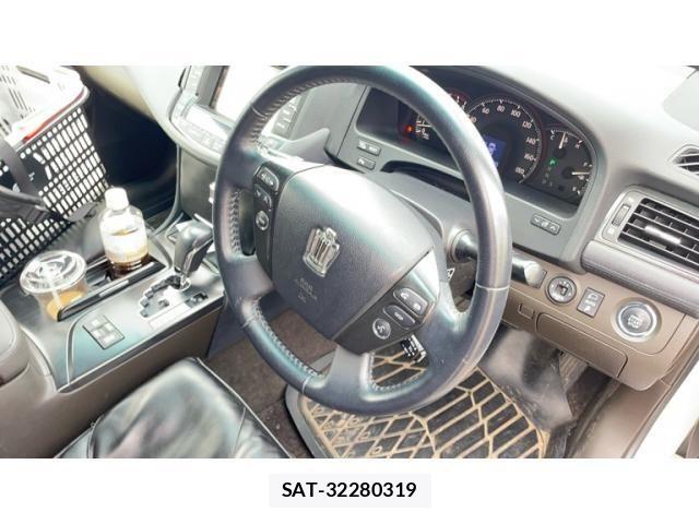 Toyota CROWN SEDAN 2008-03 8411785-3